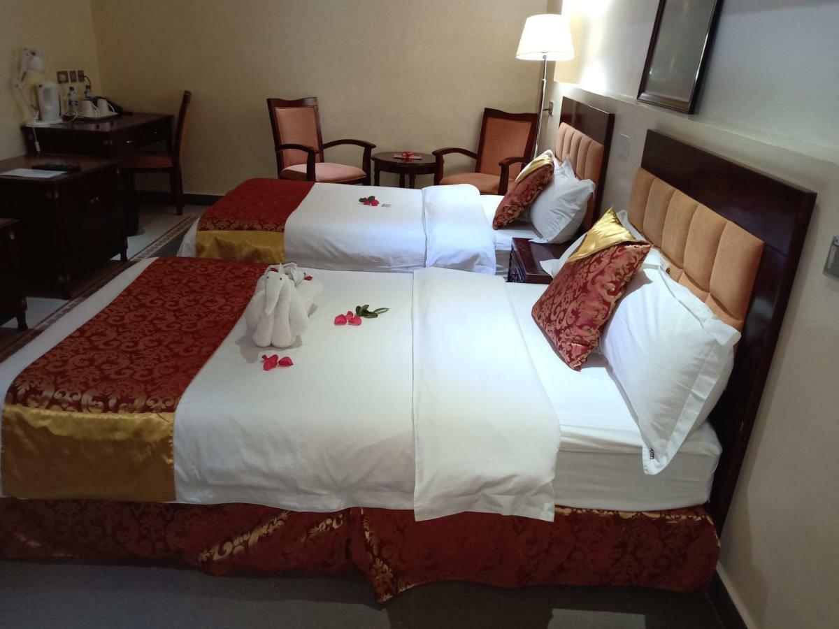 Falcon Heights Hotel Nanyuki Eksteriør billede