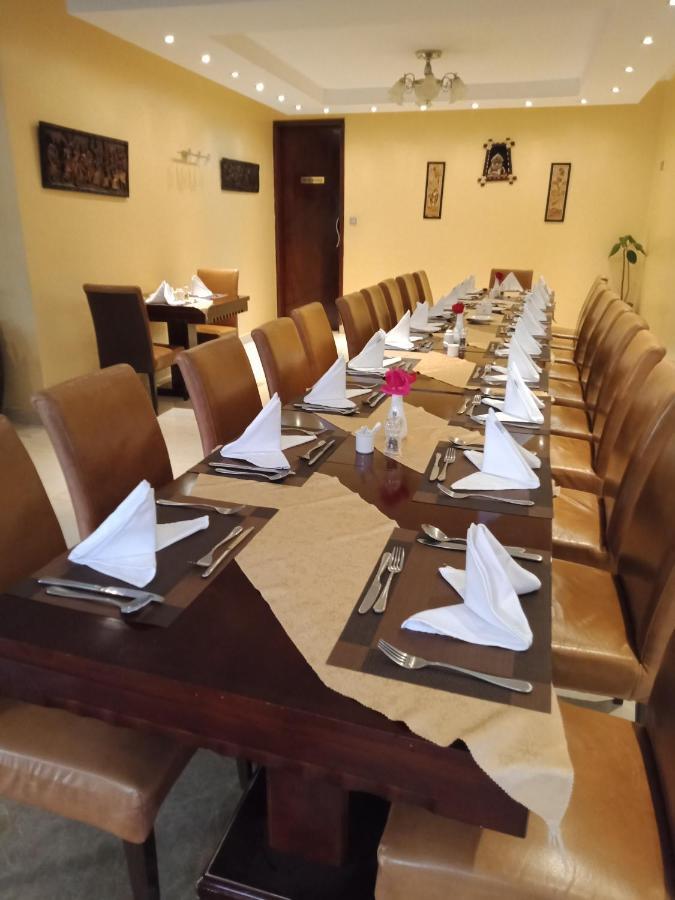 Falcon Heights Hotel Nanyuki Eksteriør billede