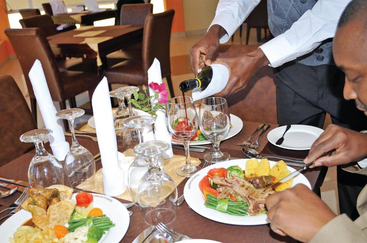 Falcon Heights Hotel Nanyuki Eksteriør billede
